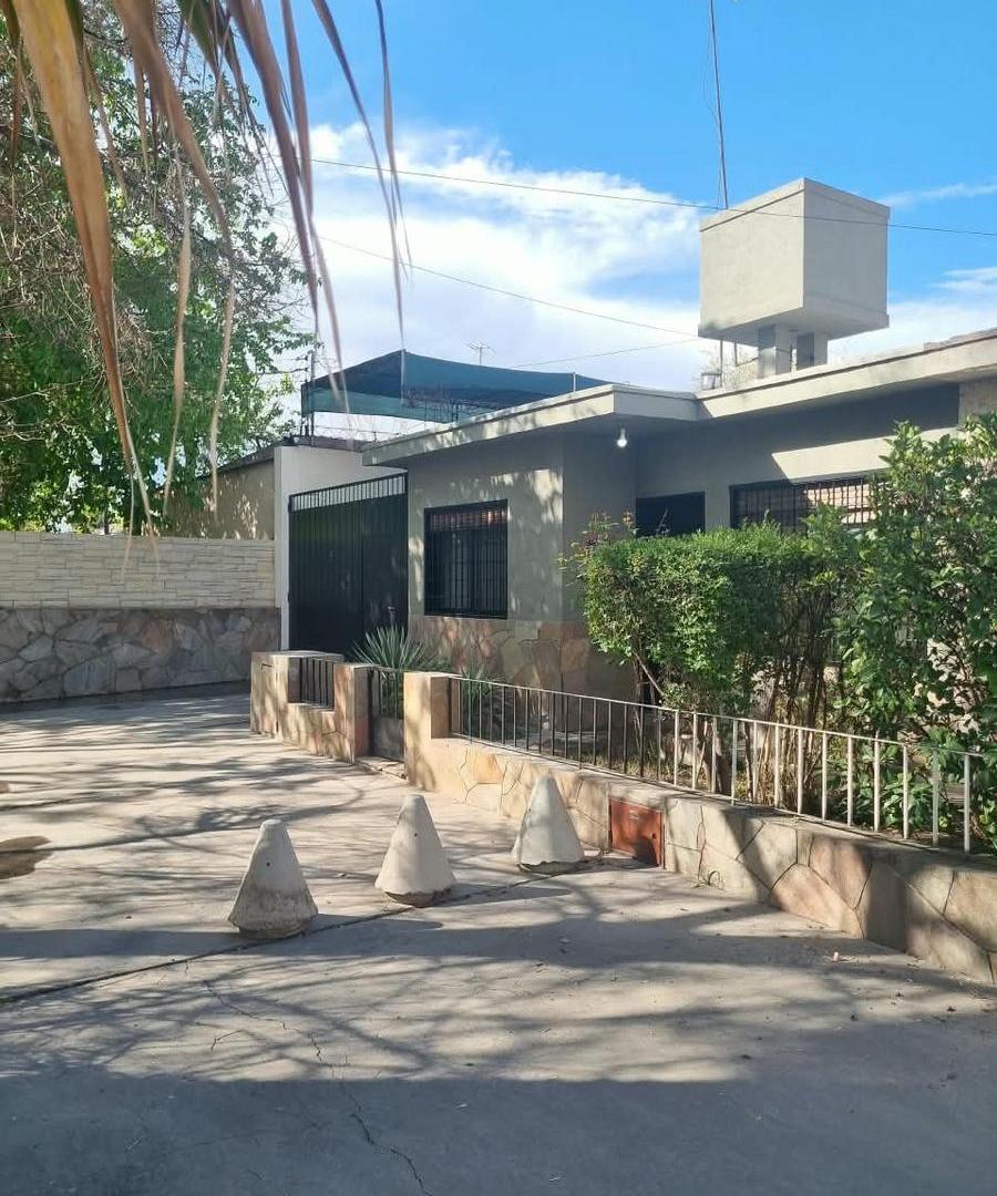 Foto de Casa en Coronel Dorrego, imagen 1