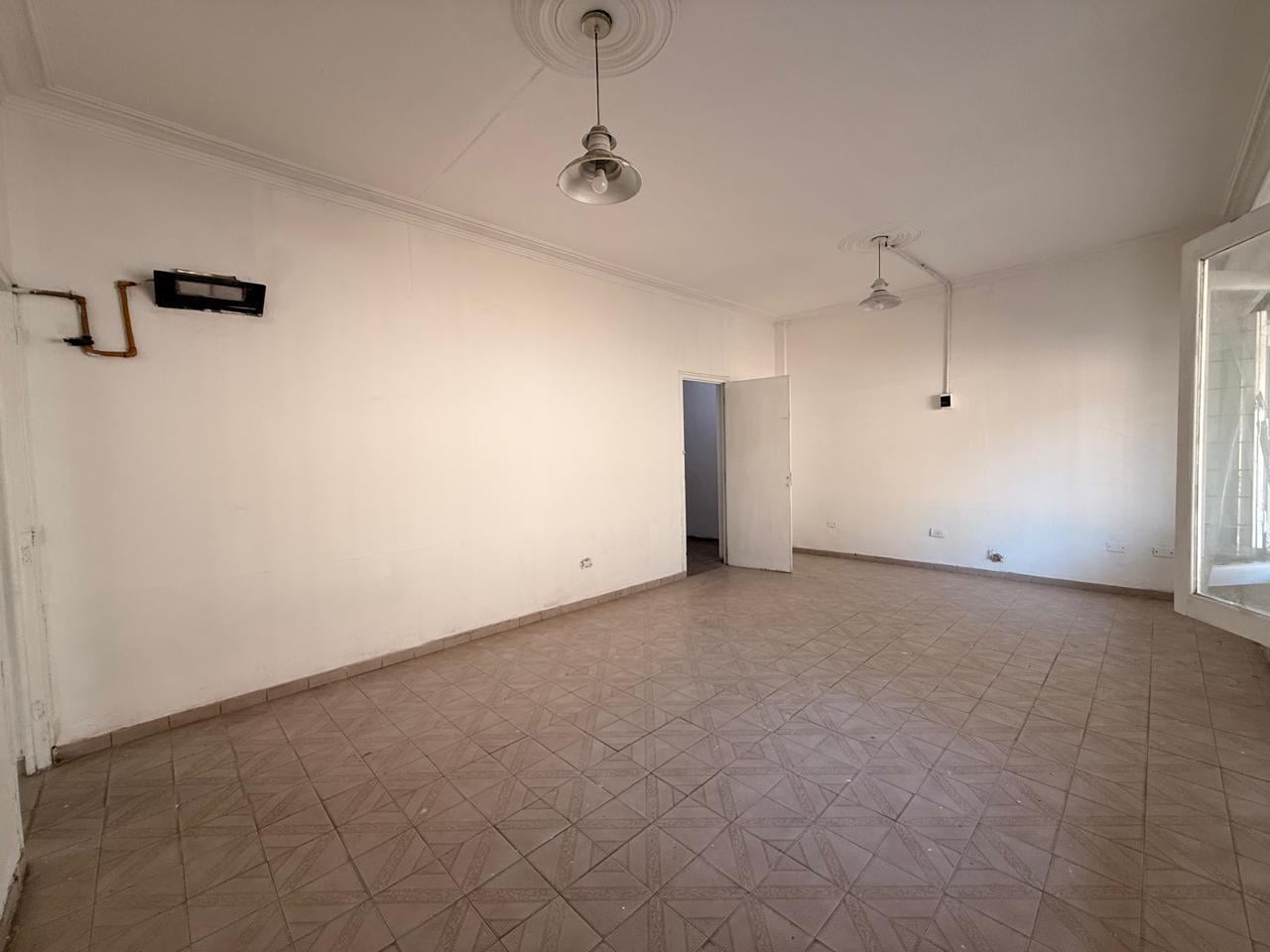 Foto de VENTA Casa Local comercial en la 6ta sección oportunidad colectivos en, imagen 2