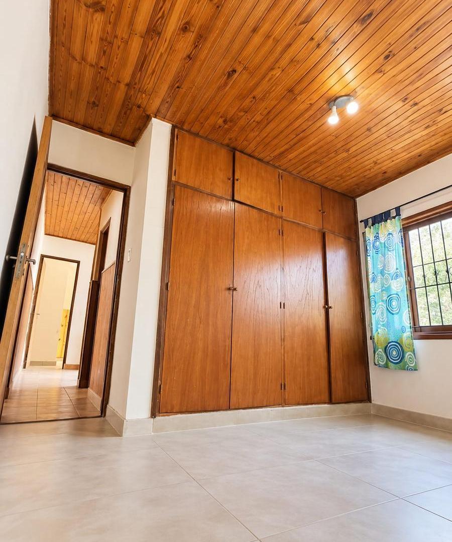 Foto de VENTA Casa en San Jose Guaymallen. Restaurada. 3 habitaciones. patio, imagen 1