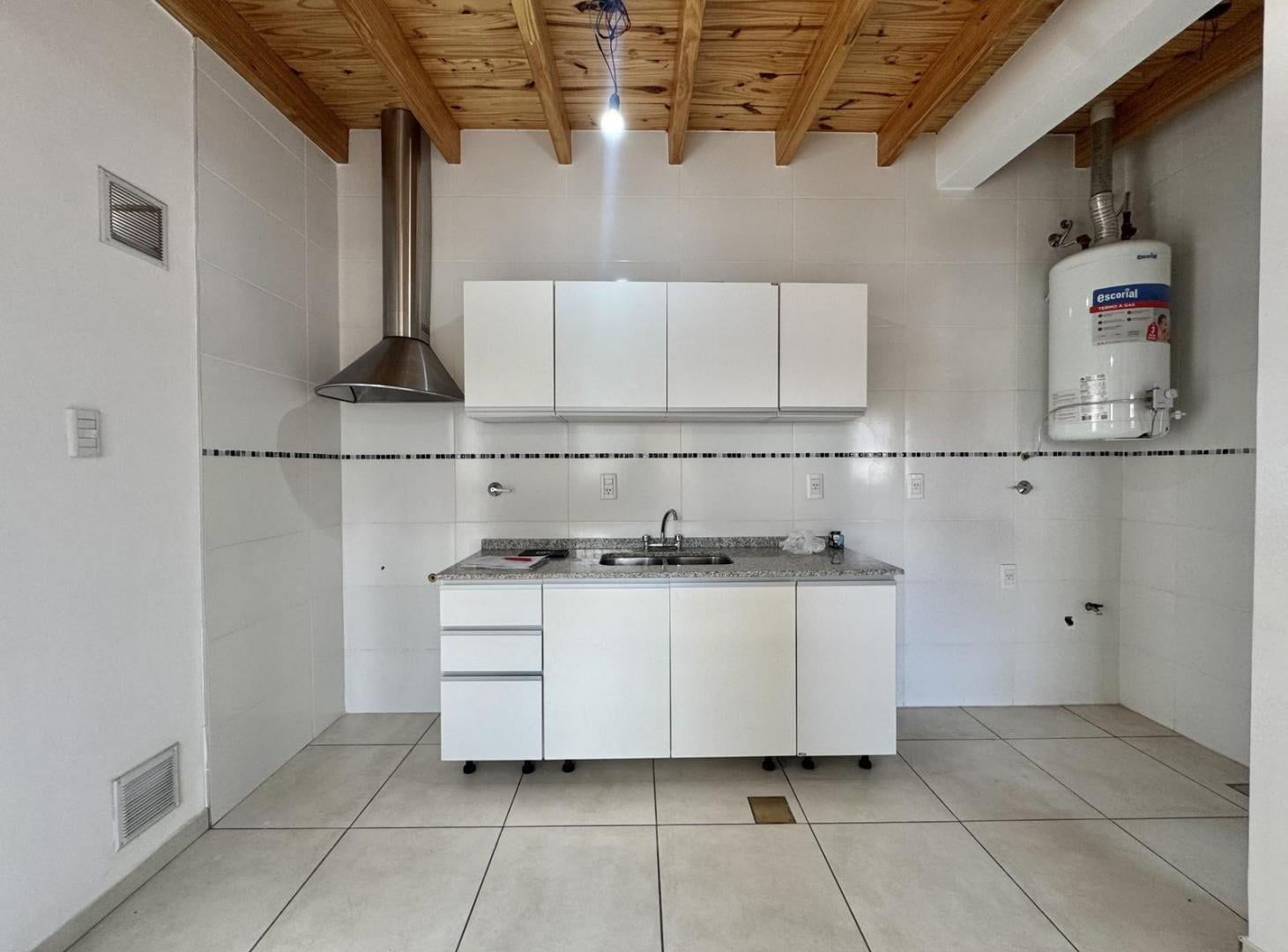 Foto de Departamento en alquiler en Villanueva, Guaymallén, 1 dormitorio, patio, imagen 4
