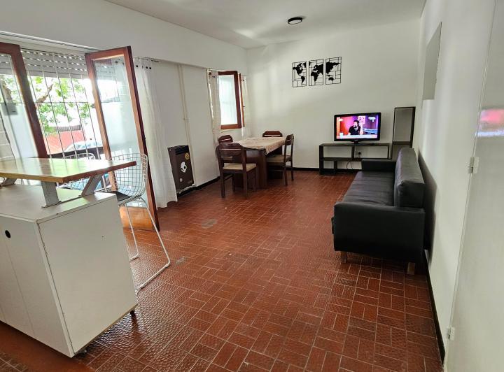 Dueño Alquila 24 Meses Z/guemes Depto Externo 2 Ambientes C/ Espacio Cochera Y Q 2