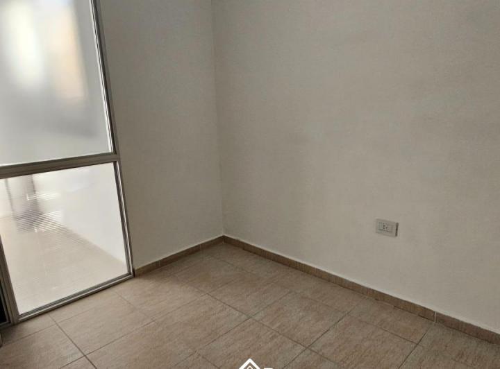 ALQUILER OFICINA COMERCIAL B° CENTRO 4