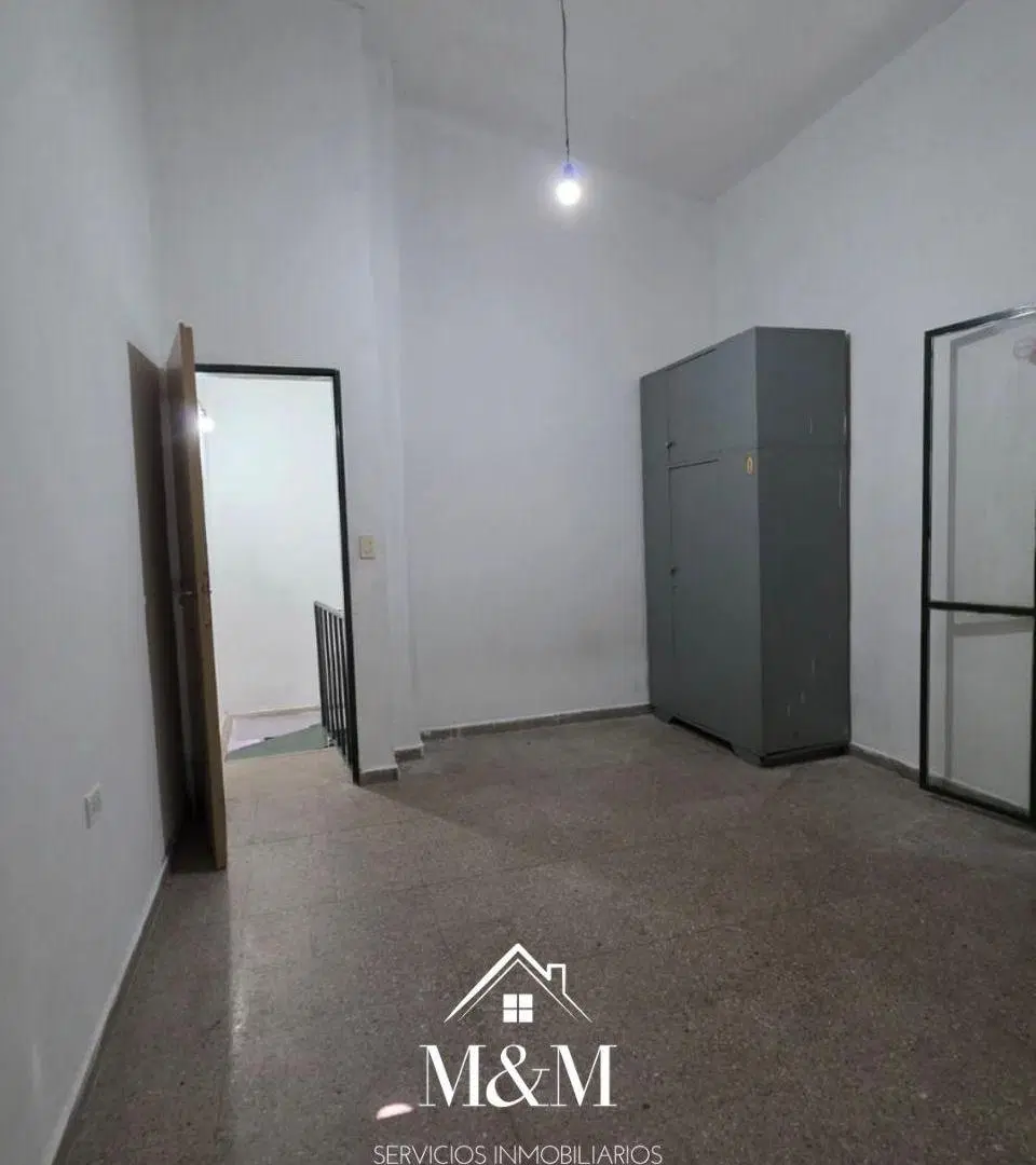 DUPLEX EN ALQUILER 2 DORM 4