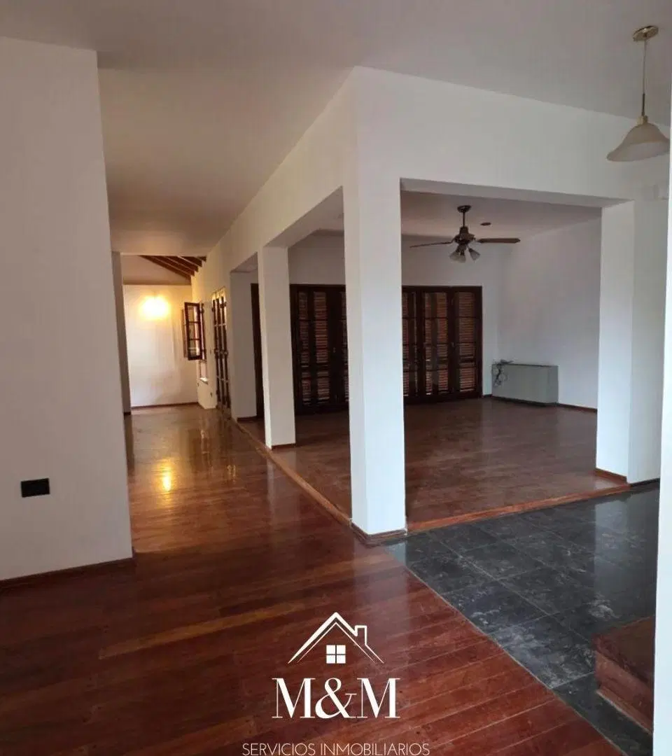 EXCELENTE CASA EN VENTA B° TABLADA PARK 4