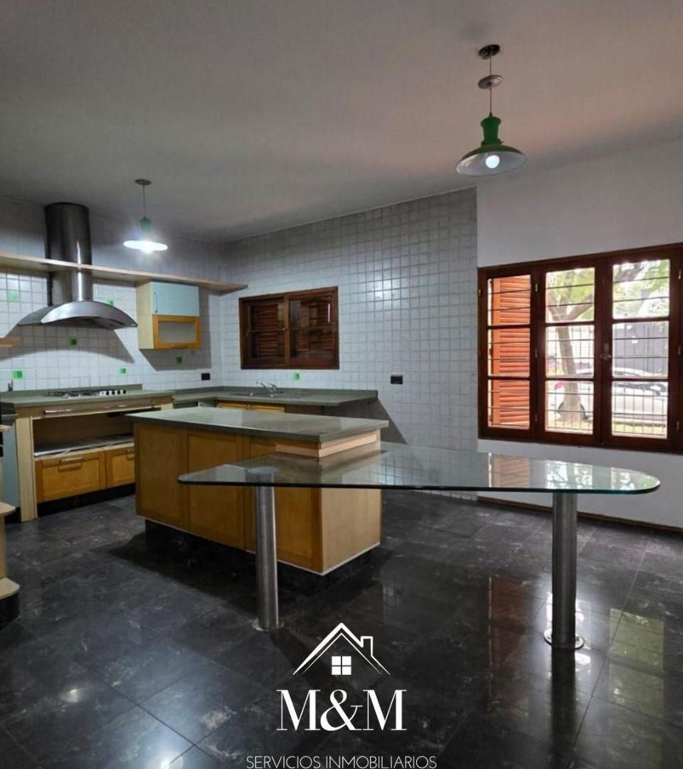 EXCELENTE CASA EN VENTA B° TABLADA PARK