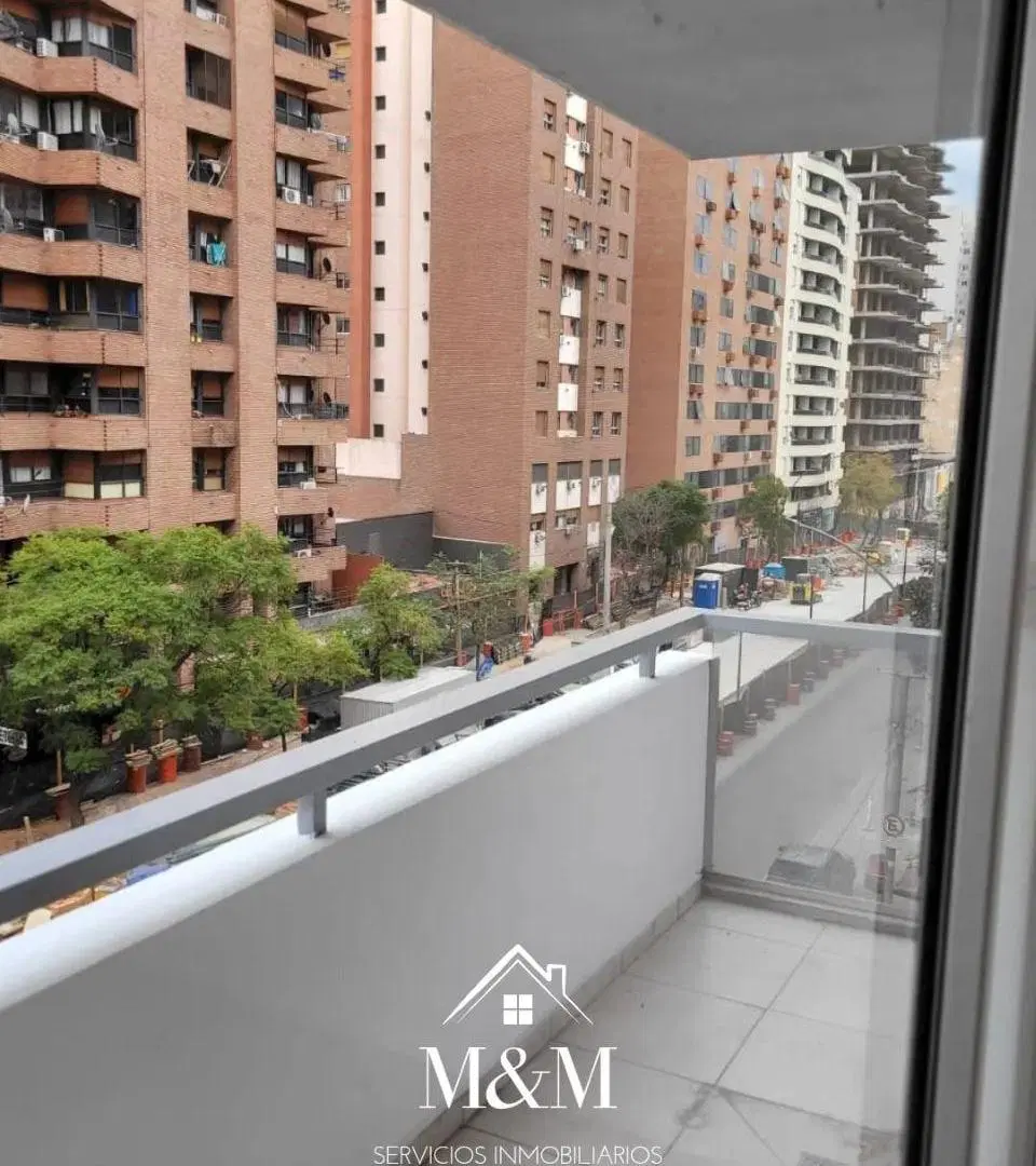 ALQUILER DPTO B° CENTRO 1 DORM.C/BALCON 8