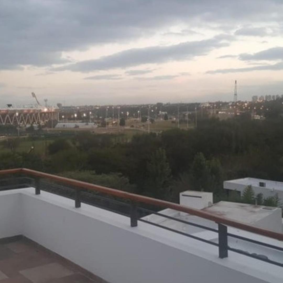 Foto de EXCEPCIONAL PROPIEDAD CON TERRAZA PANORÁMICA AL ESTADIO KEMPES., imagen 4
