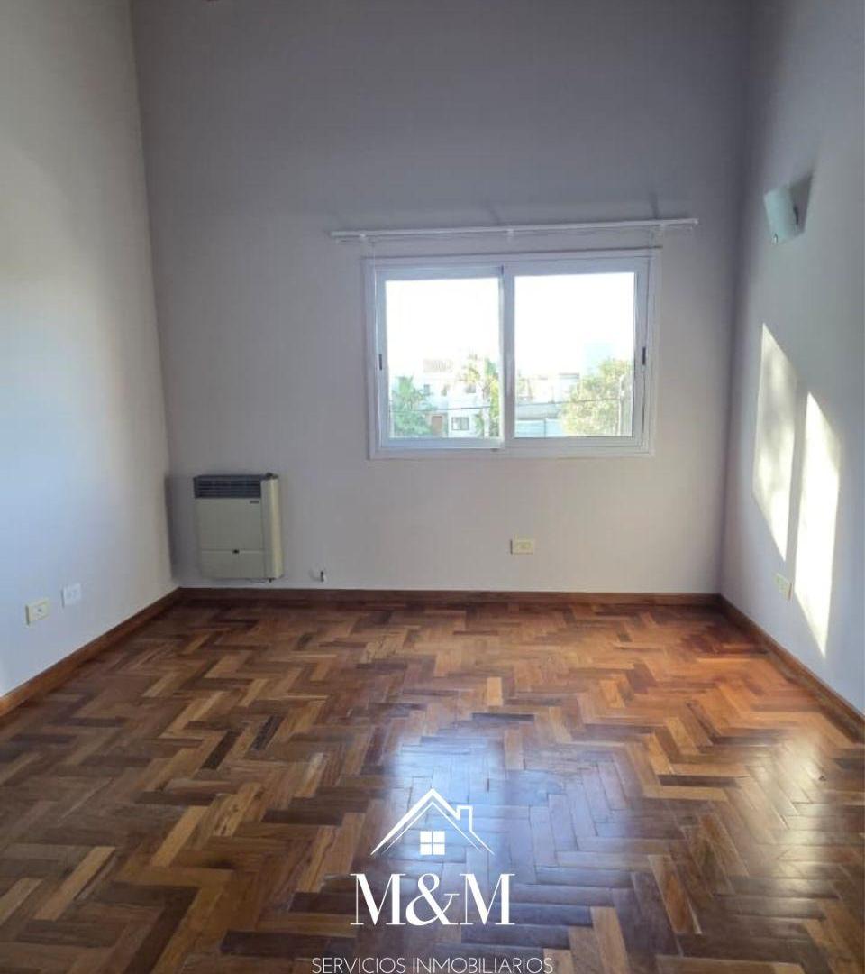 Foto de CASA EN ALQUILER EN BARRIO SAN ALFONS II, A MINUTOS DE PASEO RIVERA., imagen 2