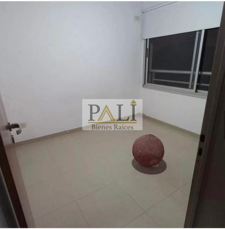 Se Vende Excelente Departamento 2 Ambientes con Cochera - Fcio. Varela Centro 3