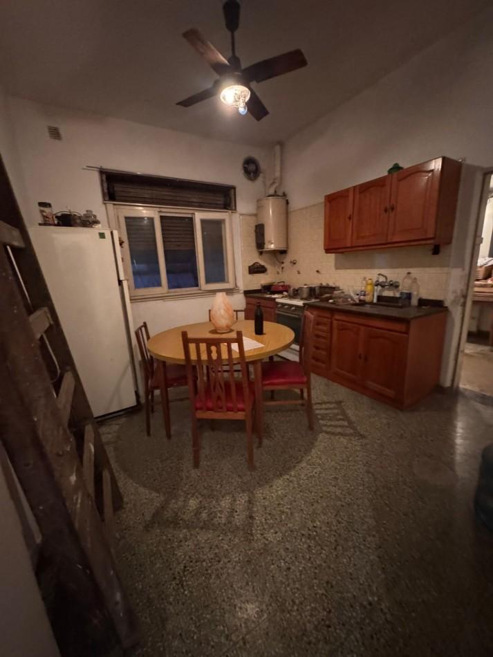 Foto de CASA EN VENTA IDEAL INVERSIONISTA - SOBRE ZONA COMERCIAL, imagen 3