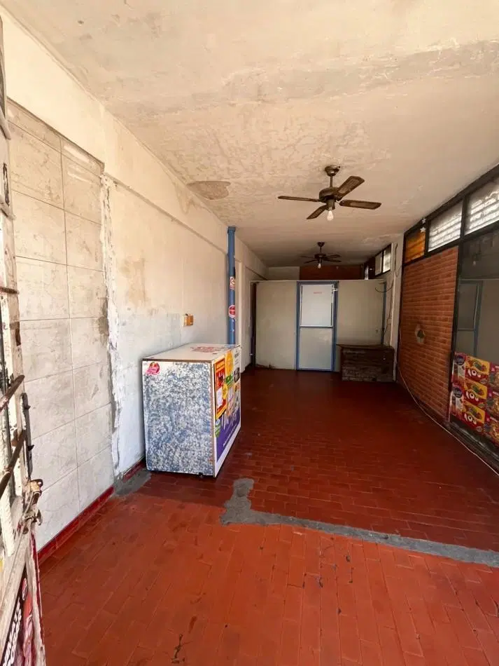 SE ALQUILA LOCAL COMERCIAL - EXCELENTE UBICACION - QUILMES OESTE 2