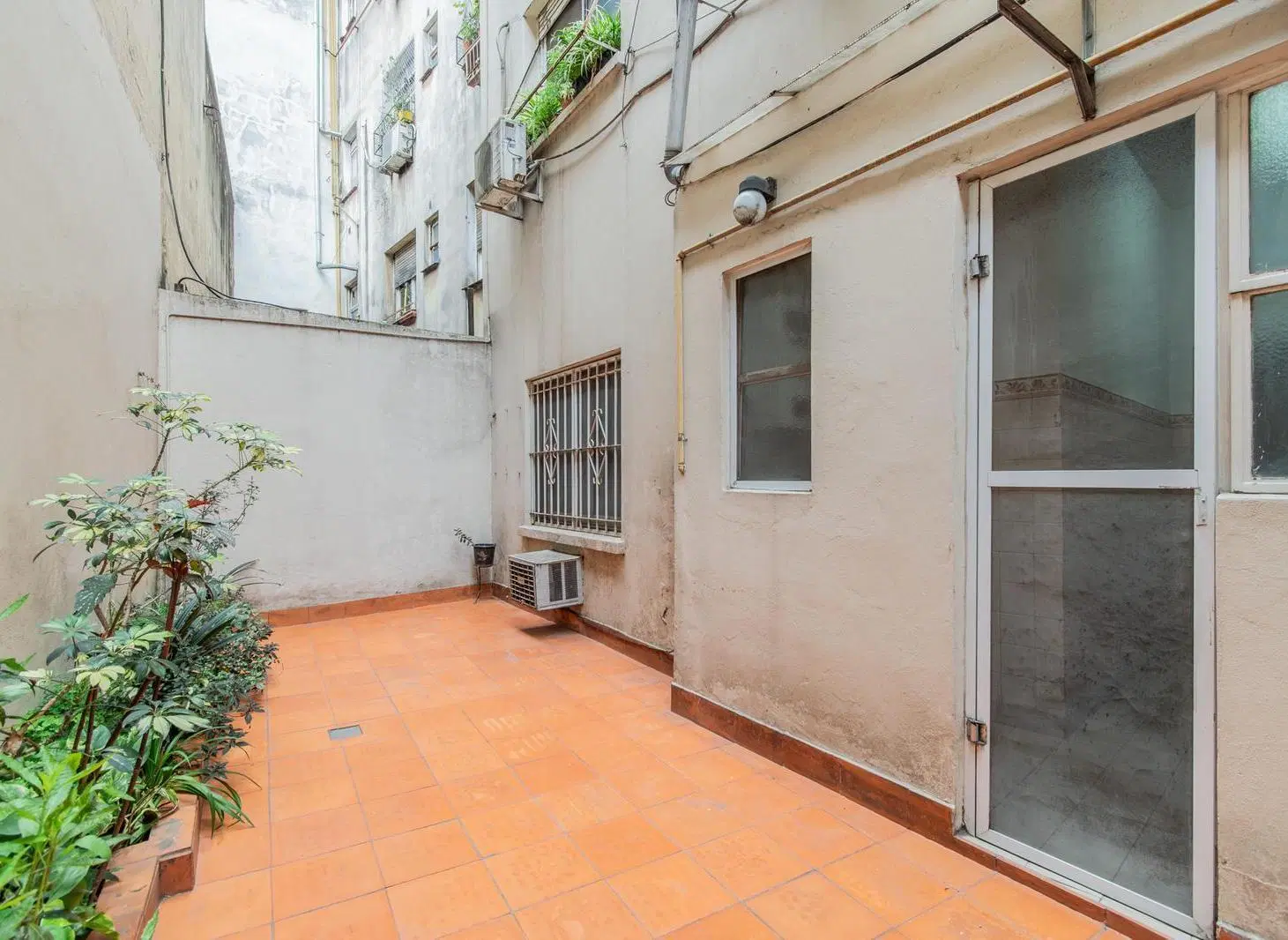 Venta departamento 2 ambientes con patio - Almagro apto crédito 2
