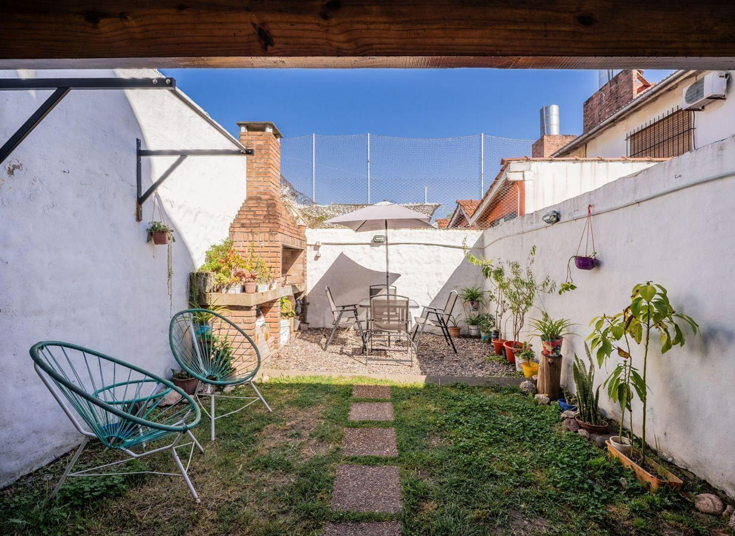Duplex 3 ambientes con patio y parrilla - San Miguel
