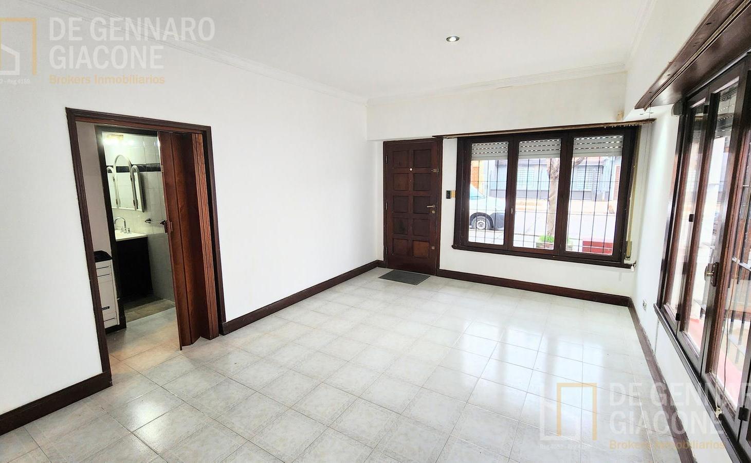 Foto de Casa con gran potencial en barrio San Cayetano, Mar del Plata, imagen 1
