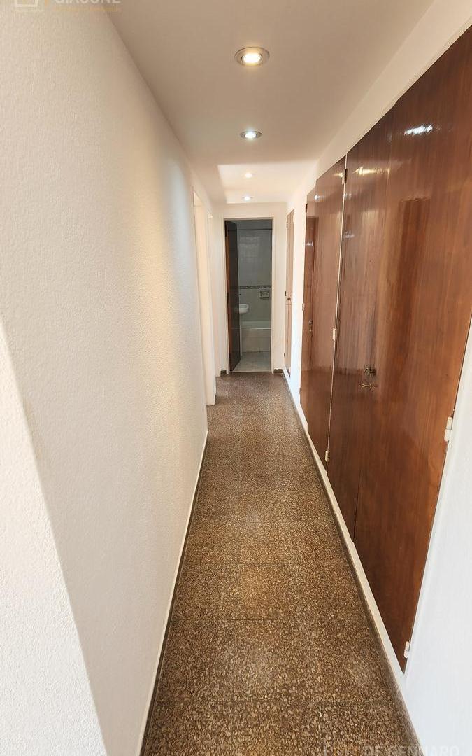 Foto de Departamento 3 ambientes con Balcón en Macrocentro, imagen 1