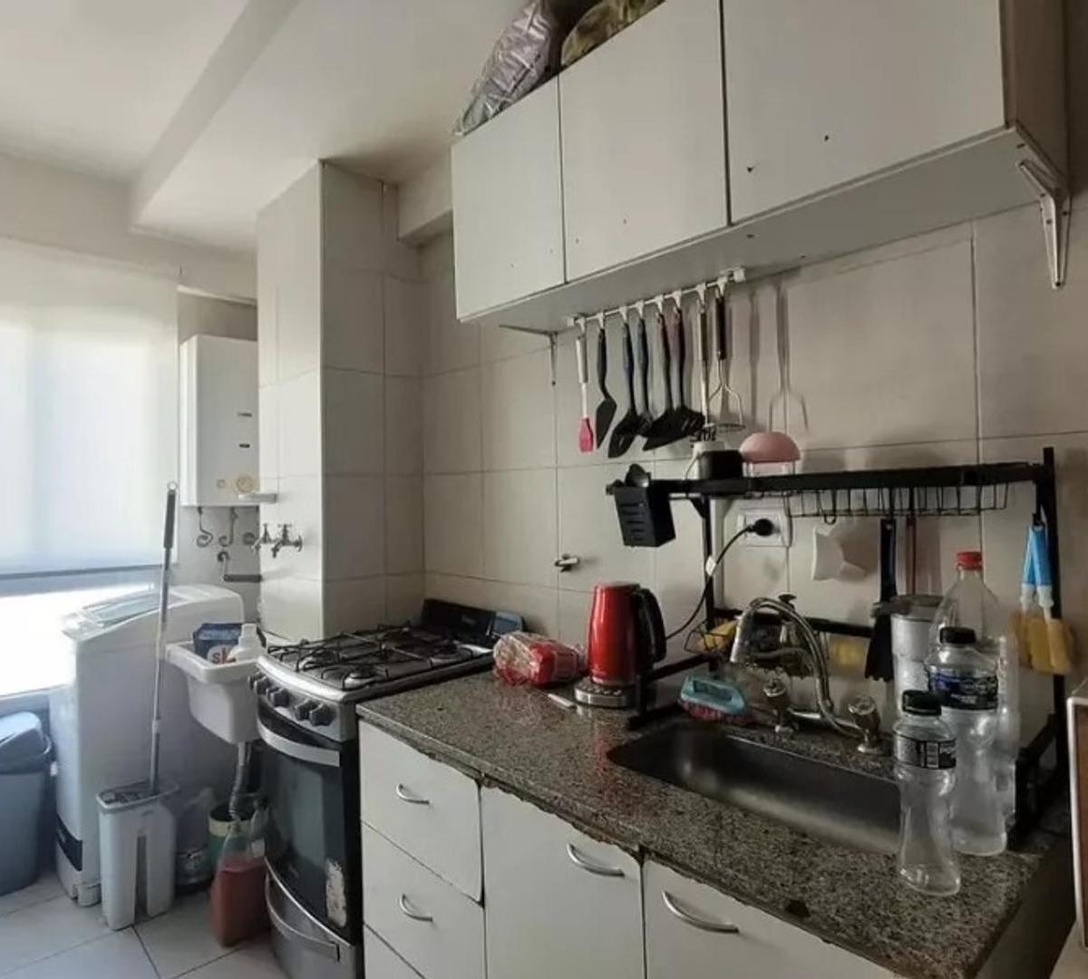 Venta. Departamento. 3 Ambientes. Saraza y Mozart. Lugano. 5