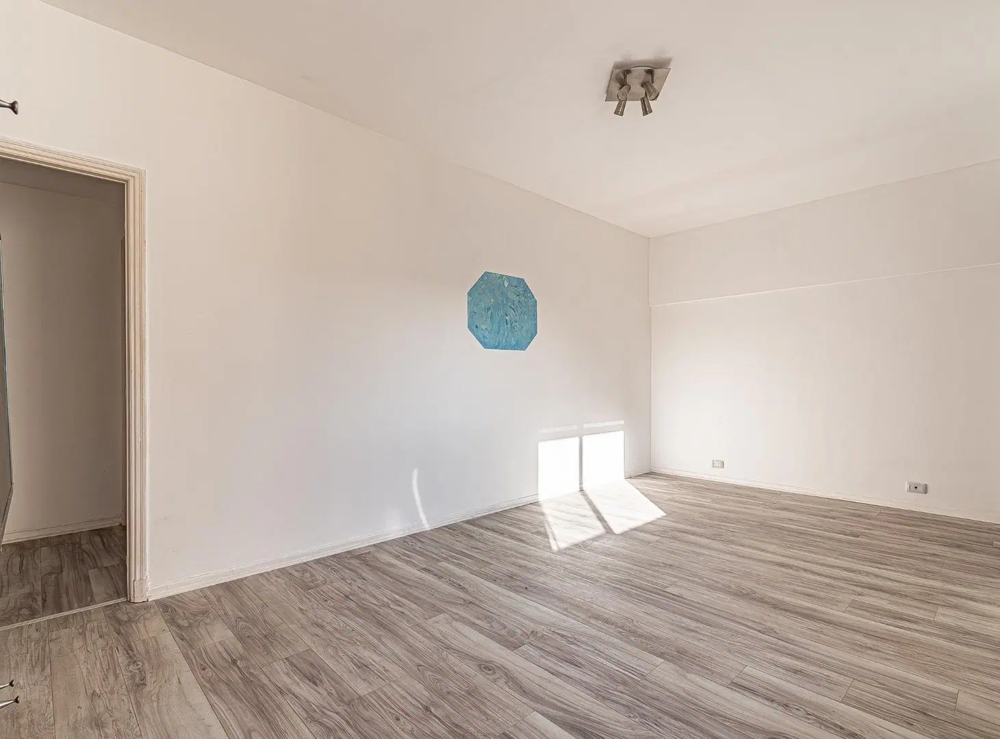 Venta. Departamento. 3 Ambientes. Chacabuco 651. Monserrat. 1