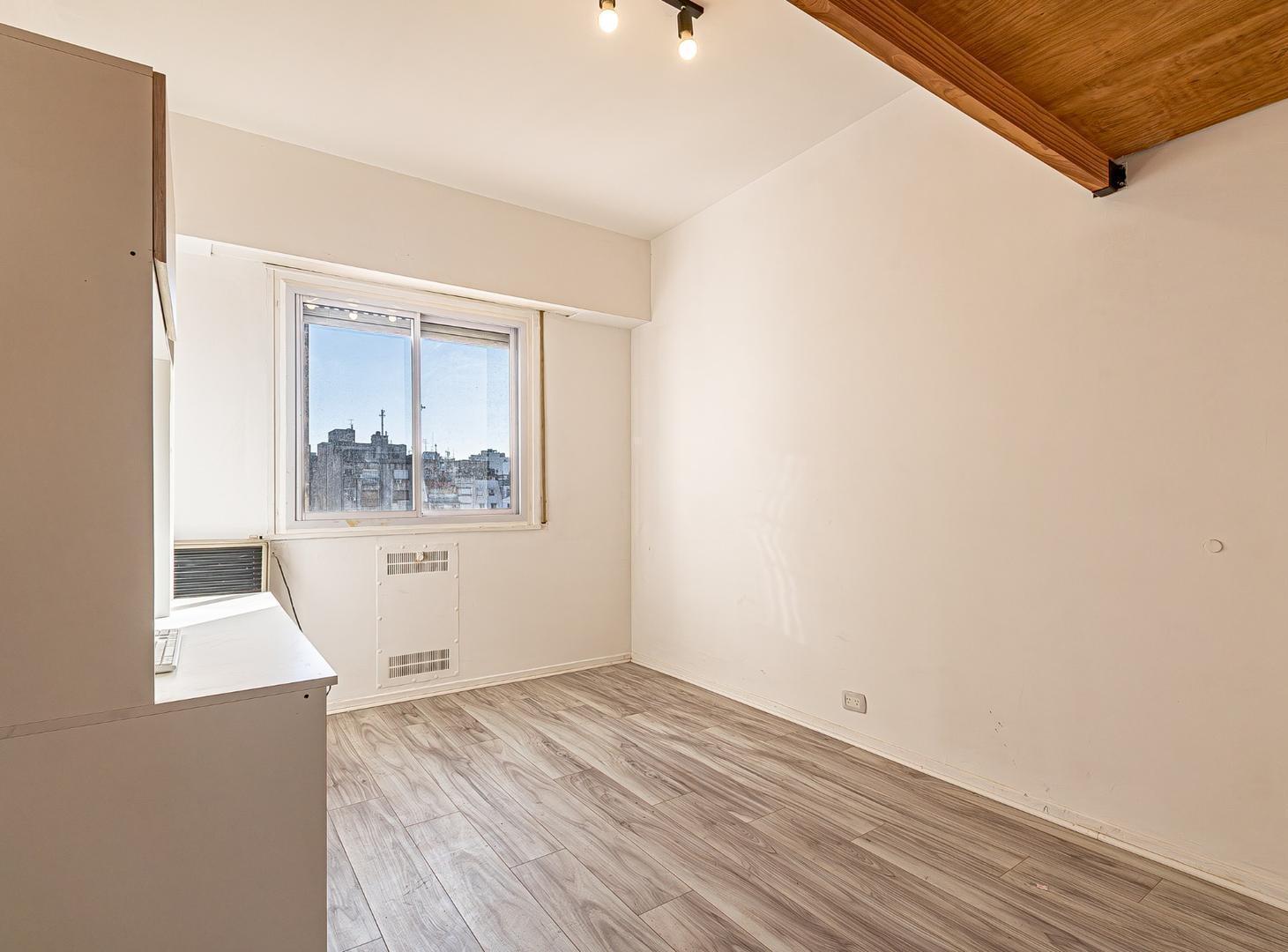 Venta. Departamento. 3 Ambientes. Chacabuco 651. Monserrat.