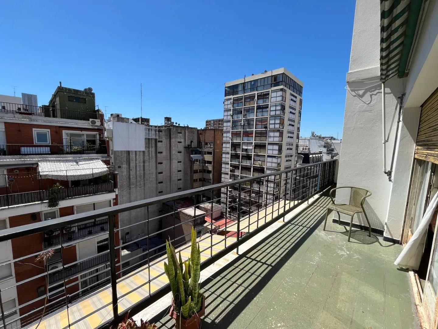 Venta. 5 Ambientes. Balcón terraza. Talcahuano y Paraguay. 4
