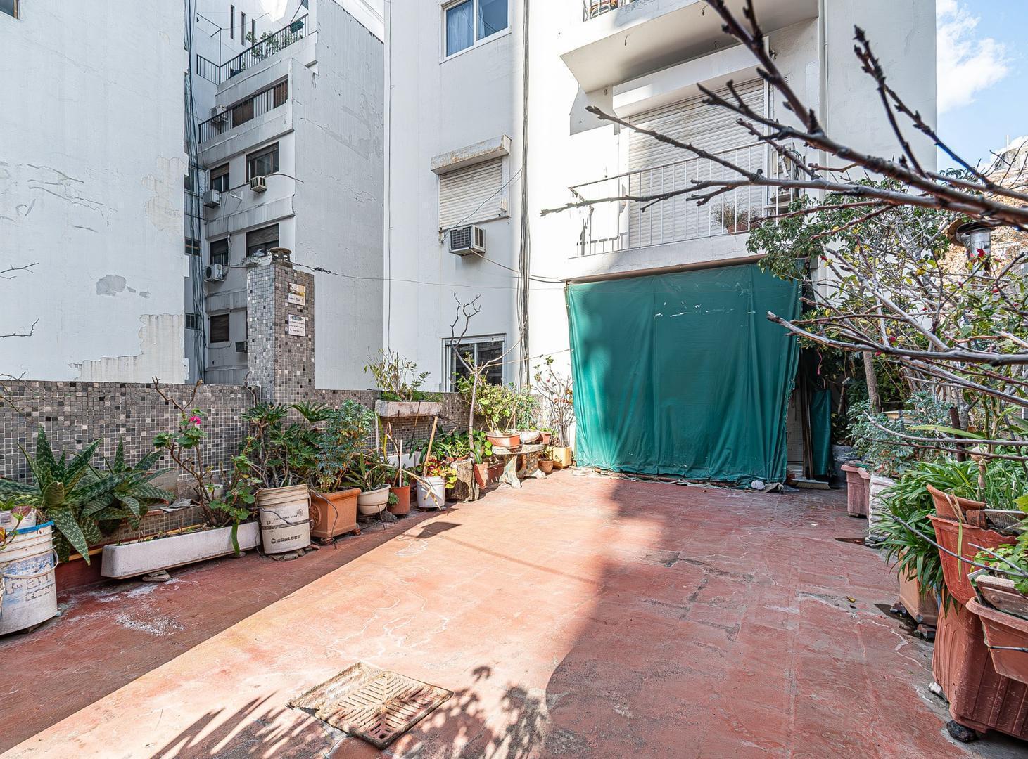 Foto de Venta. 3 Ambientes. Terraza propia. Sarmiento y Uriburu., imagen 2