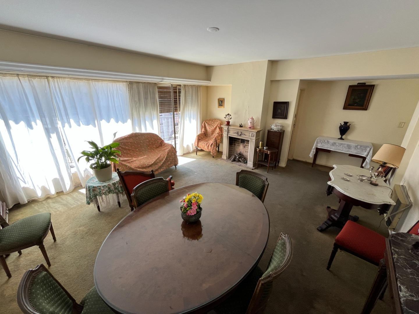 Foto de Venta. 5 Ambientes. Balcón terraza. Talcahuano y Paraguay., imagen 3