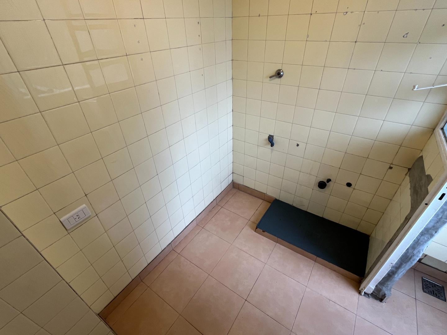 Foto de Venta. Monoambiente. Luminoso. Nicasio Oroño y Av. Rivadavia, imagen 3