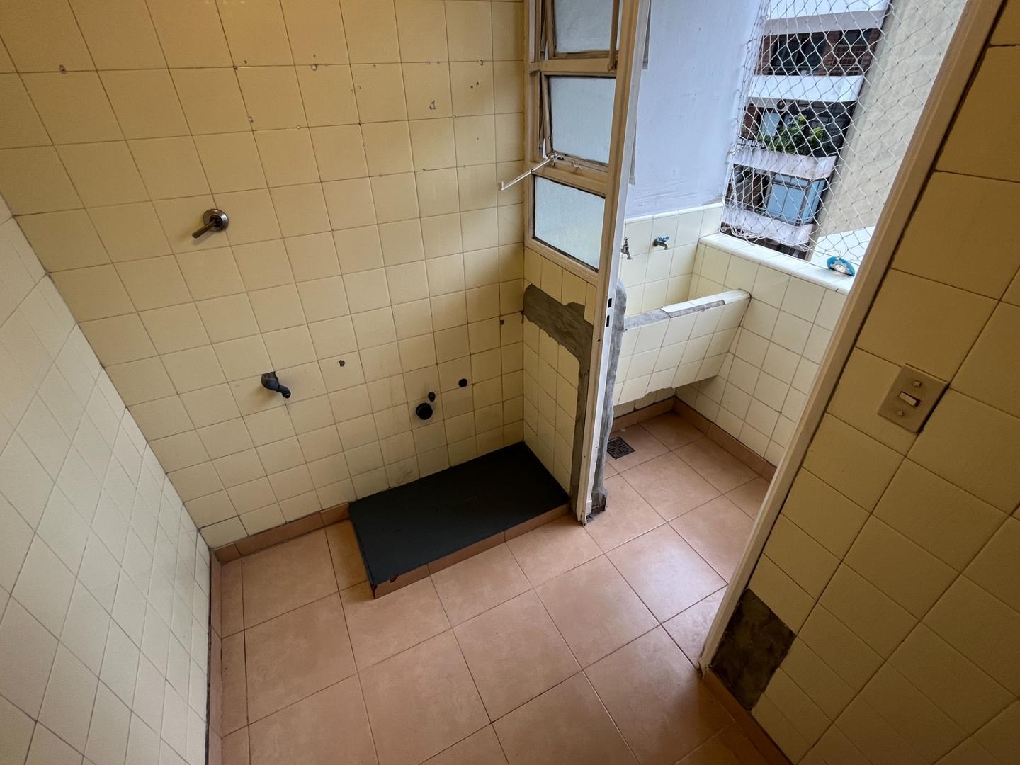 Foto de Venta. Monoambiente. Luminoso. Nicasio Oroño y Av. Rivadavia, imagen 4