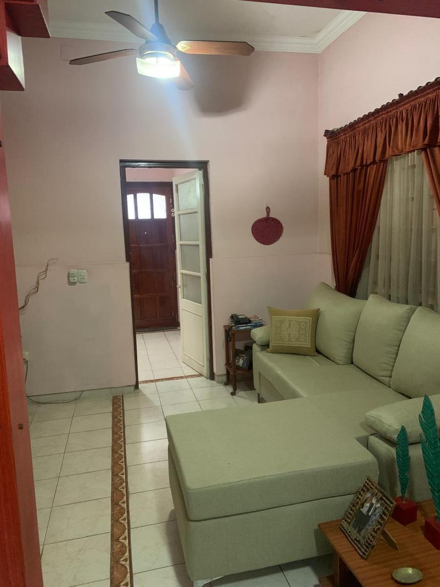Venta/casa/barrio Alberdi 4