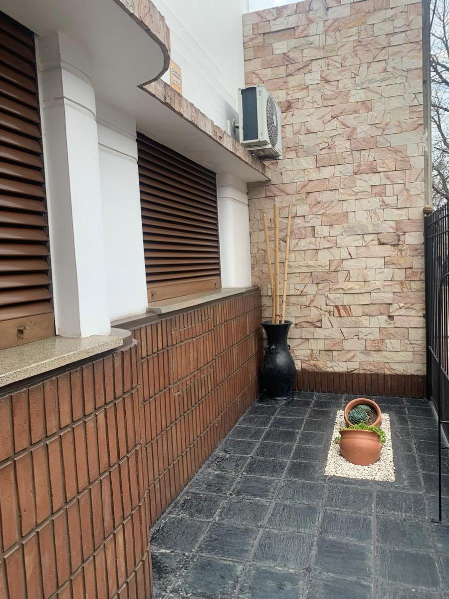 Venta/casa/barrio Alberdi 3