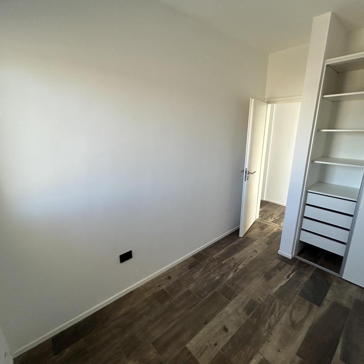 Casa en Planta Baja de 3 Dorm. en Venta en El Quimilar 5
