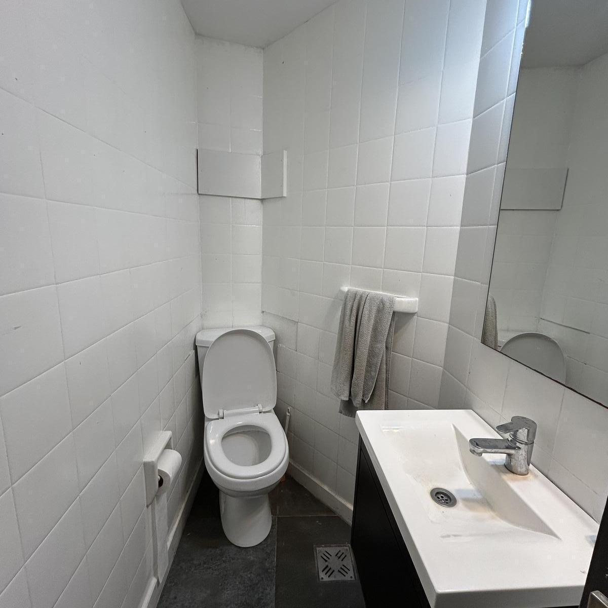 Foto de Local y departamento en venta en La Plata, imagen 2