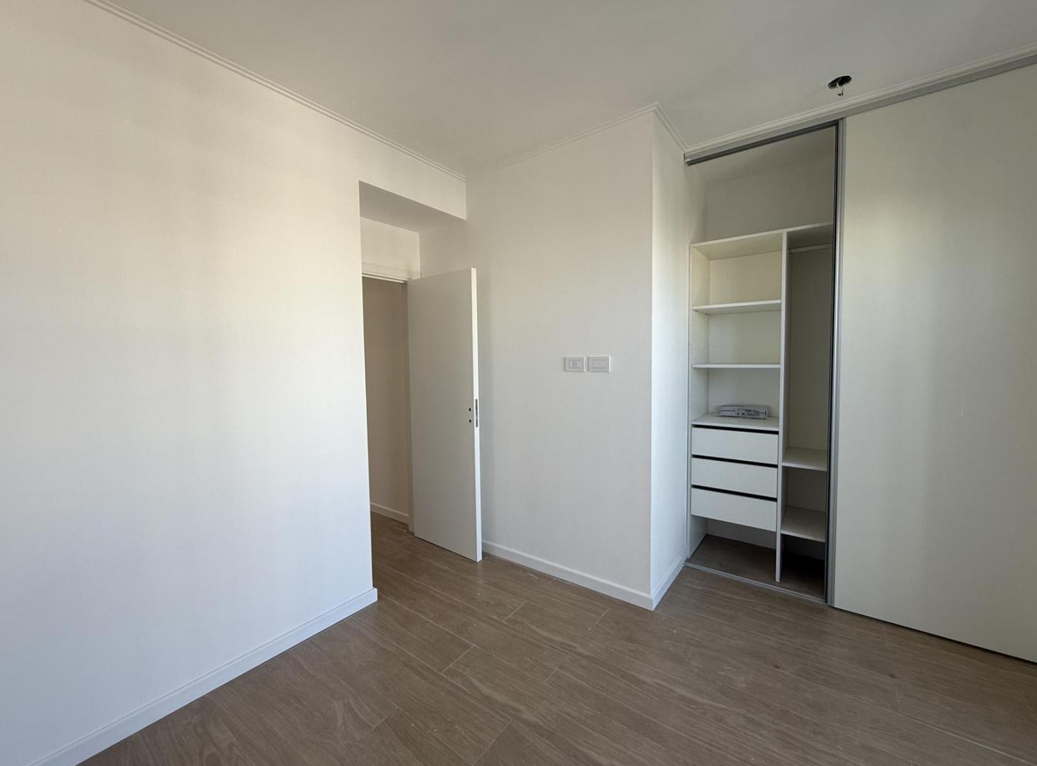 Foto de Departamento de un dormitorio en alquiler en La Plata, imagen 4