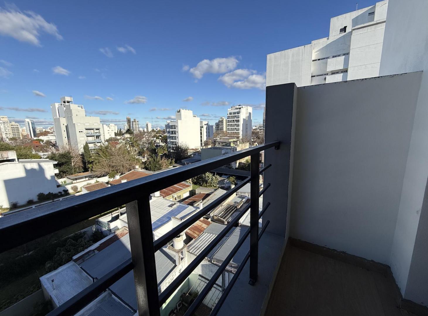 Foto de Departamento de un dormitorio con cochera en alquiler en La Plata, imagen 5