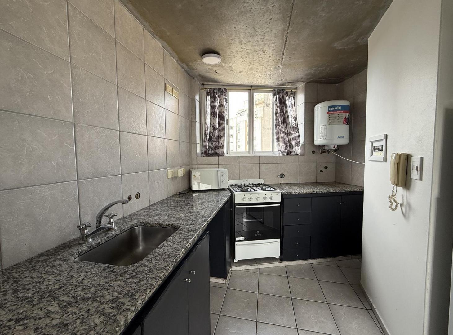 Foto de Departamento de un dormitorio en alquiler en La Plata, imagen 5