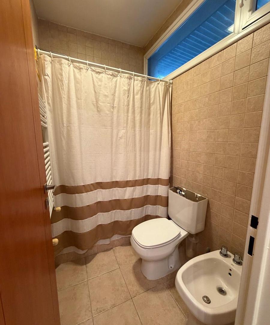 Foto de Casa de 3 dormitorios + escritorio en Gonnet entre caminos en venta., imagen 4