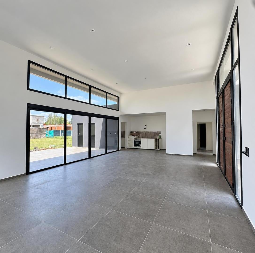 Foto de Casa En Venta A Estrenar Canning Santa Ines, imagen 5
