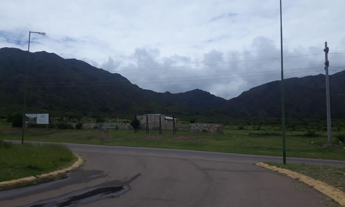 Campo de 25 Hectáreas en San Luis con Frente Sobre La Autop 4