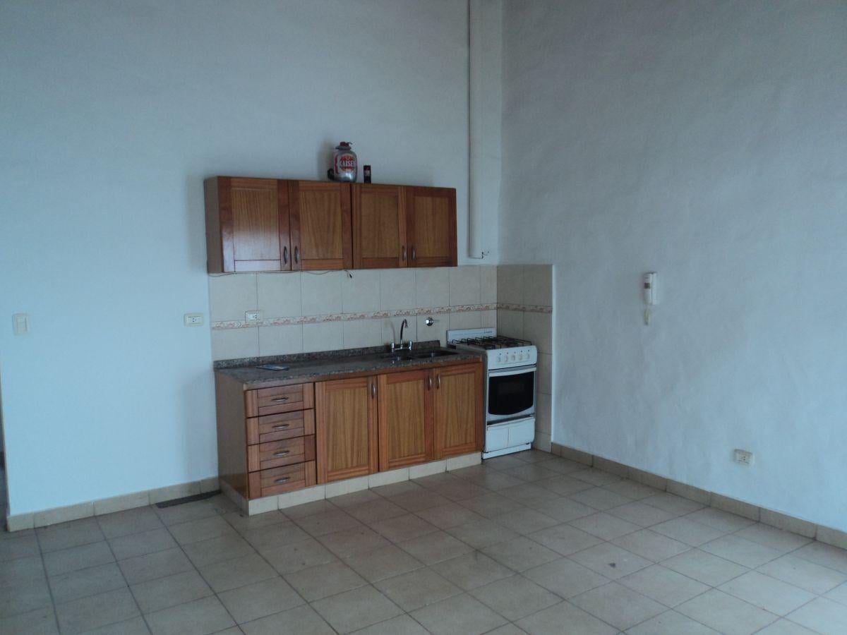 Foto de Alquiler CHALET en PH con 1 dormitorio con fondo libre en Ituzaingó, imagen 4