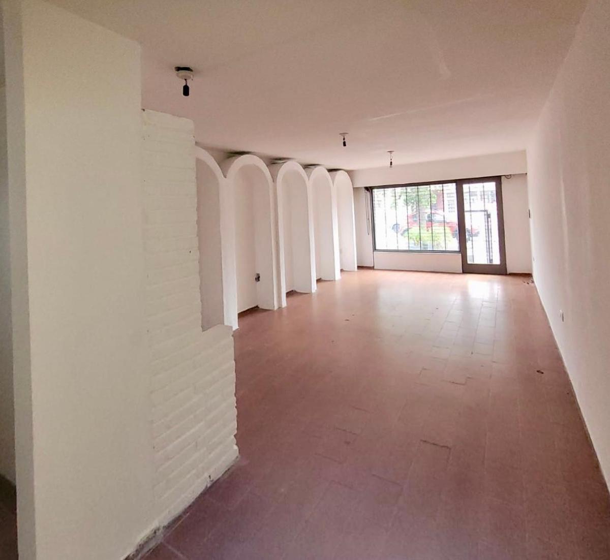 Conjunto de Locales y Departamentos en Venta - Renta Inmediata en Tablada Park 4