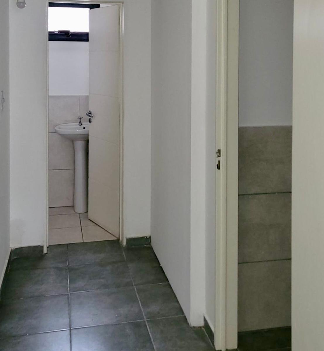 Conjunto de Locales y Departamentos en Venta - Renta Inmediata en Tablada Park 1