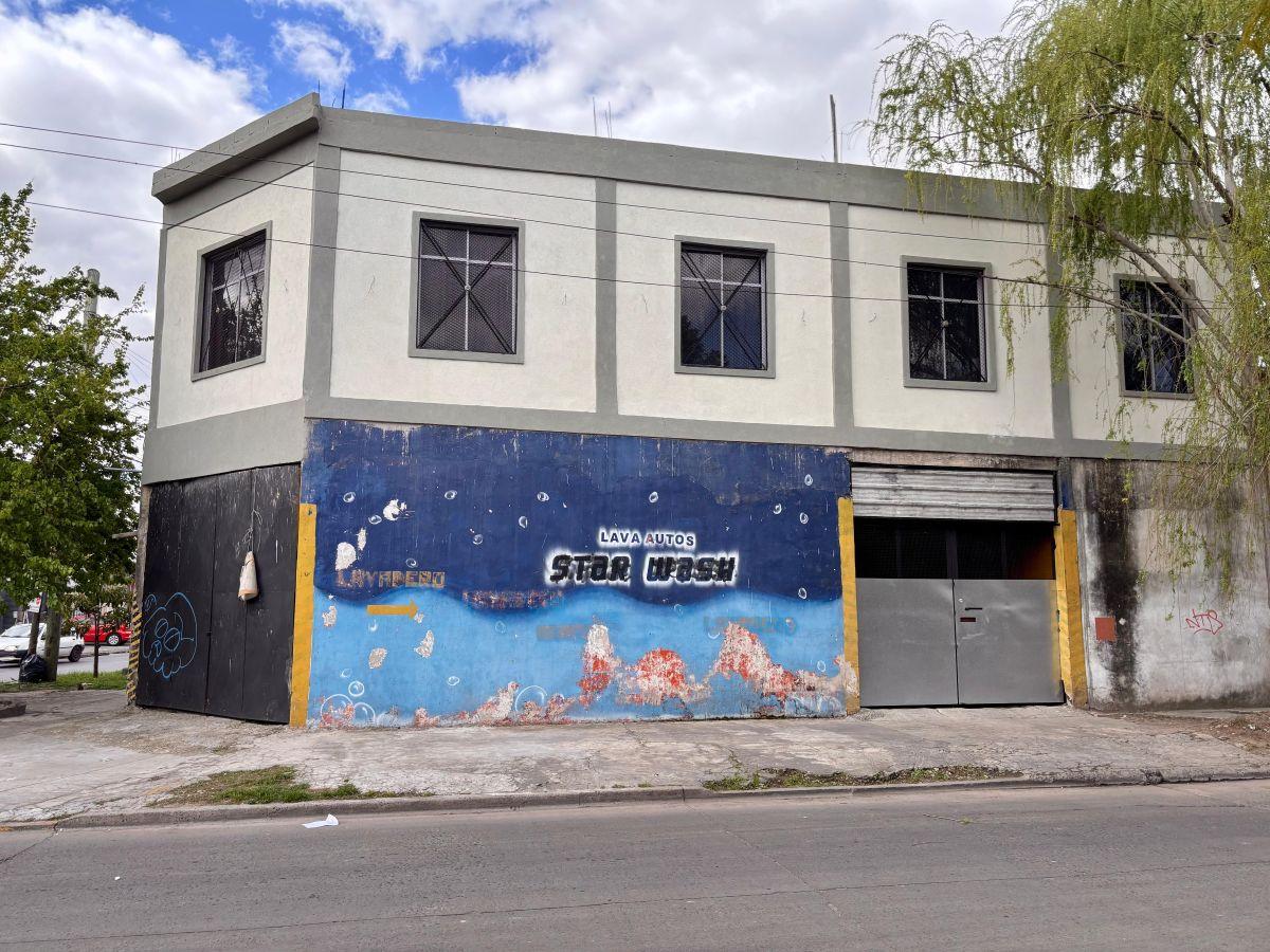 Foto de Salon De 180m2 Ubicado En Isidro Casanova, Partido De La Matanza., imagen 4