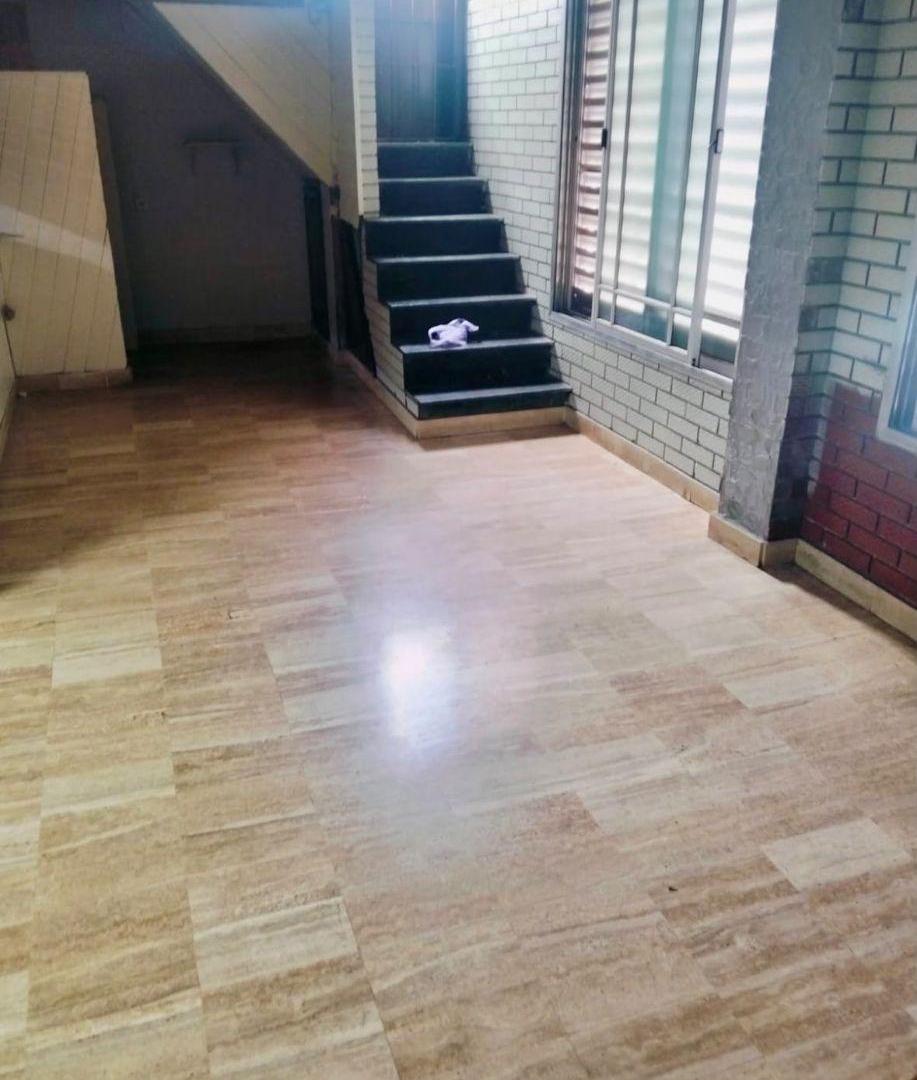 Foto de Casa de 3 ambientes con Garaje y patio ubicada en San Justo, Partido de, imagen 3