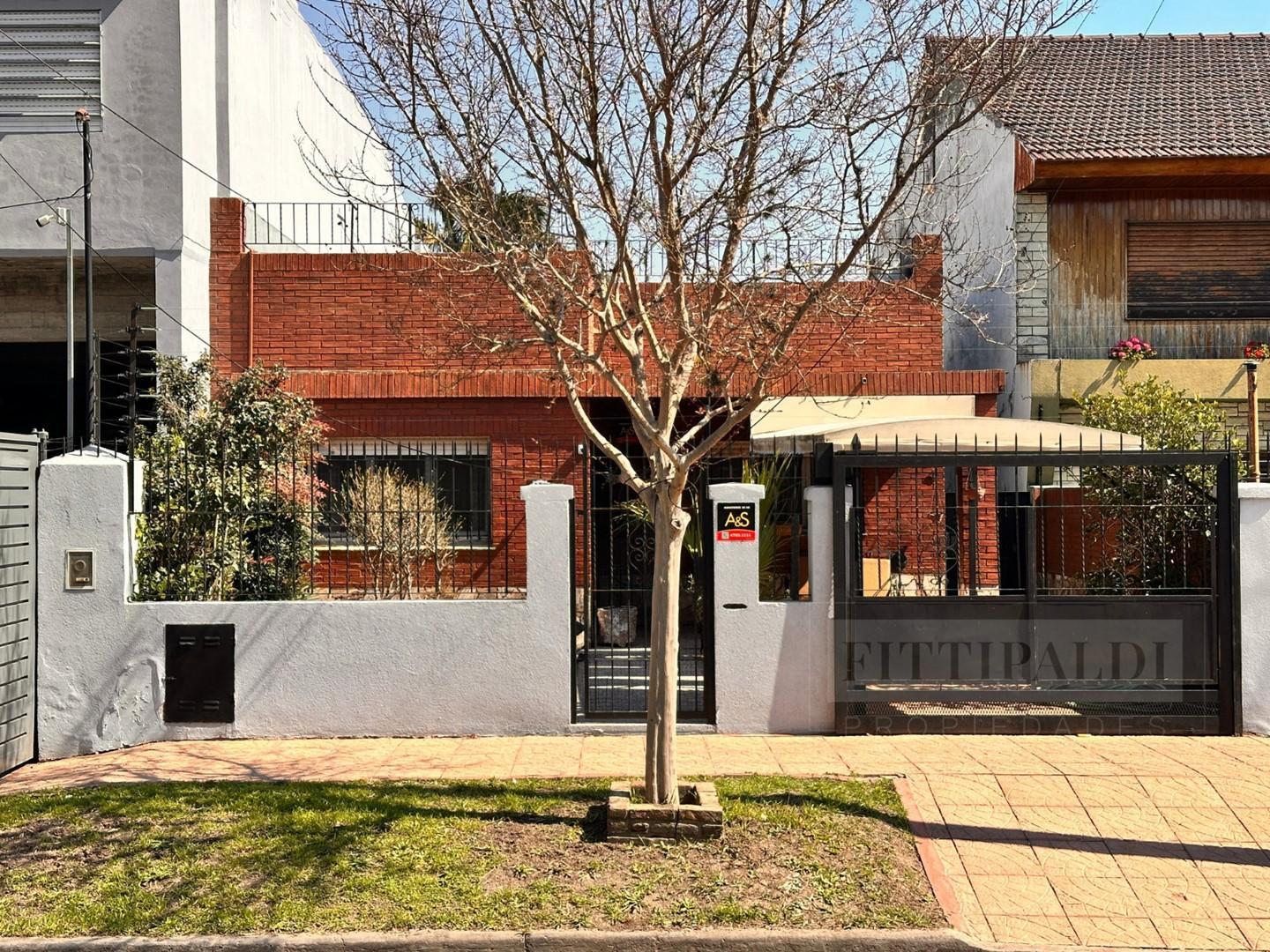 Casa Chalet en Venta en Boulogne Sur Mer, San Isidro, G.B.A. Zona Norte