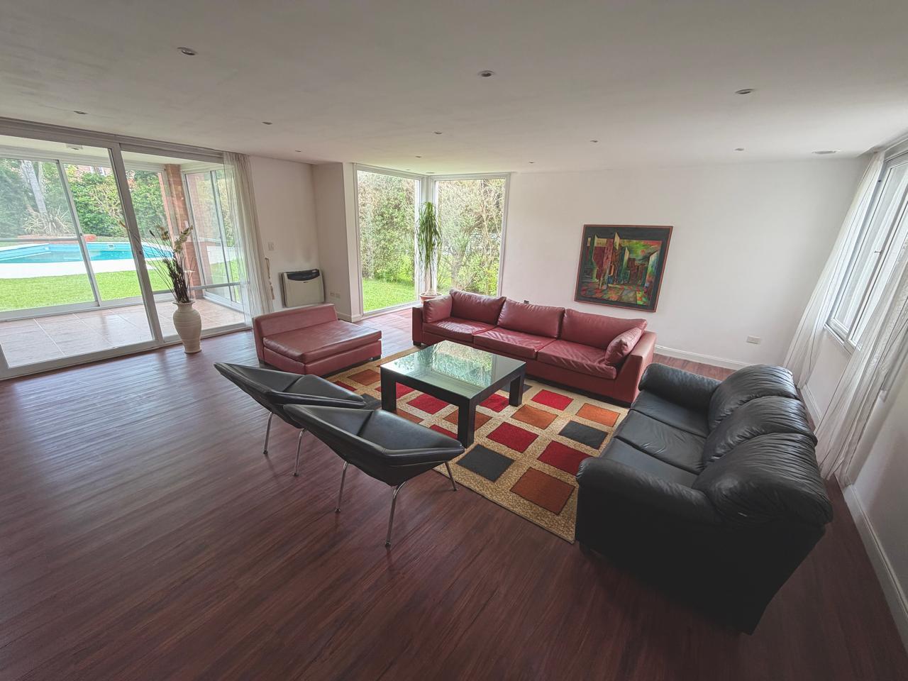 Hermosa casa en alquiler en  Los Cardales Country Club