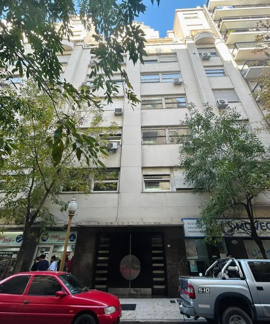 Venta Departamento de categoría a reciclar en Edificio Bardin - 4 ambientes - Excelente planta 3