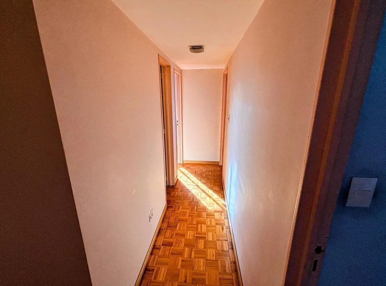 VENTA DEPARTAMENTO 5 AMBIENTES, COCHERA, 2 BAÑOS Y VISTA ABIERTA 5