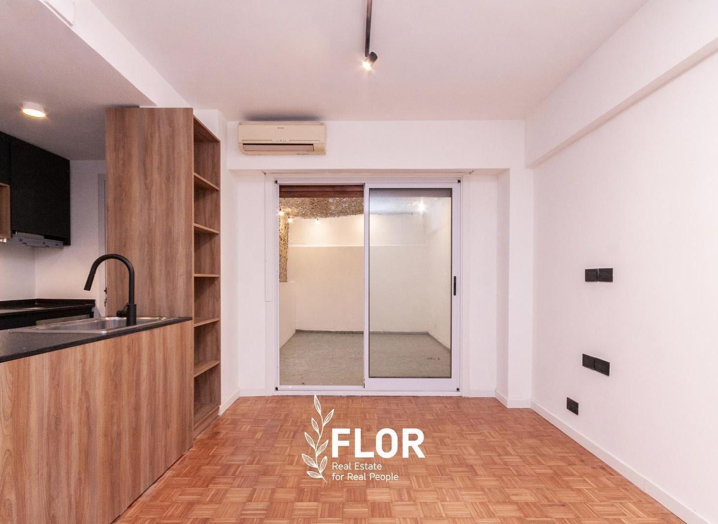Foto de Venta Departamento 3 ambientes refaccionado a nuevo con gran patio, imagen 1