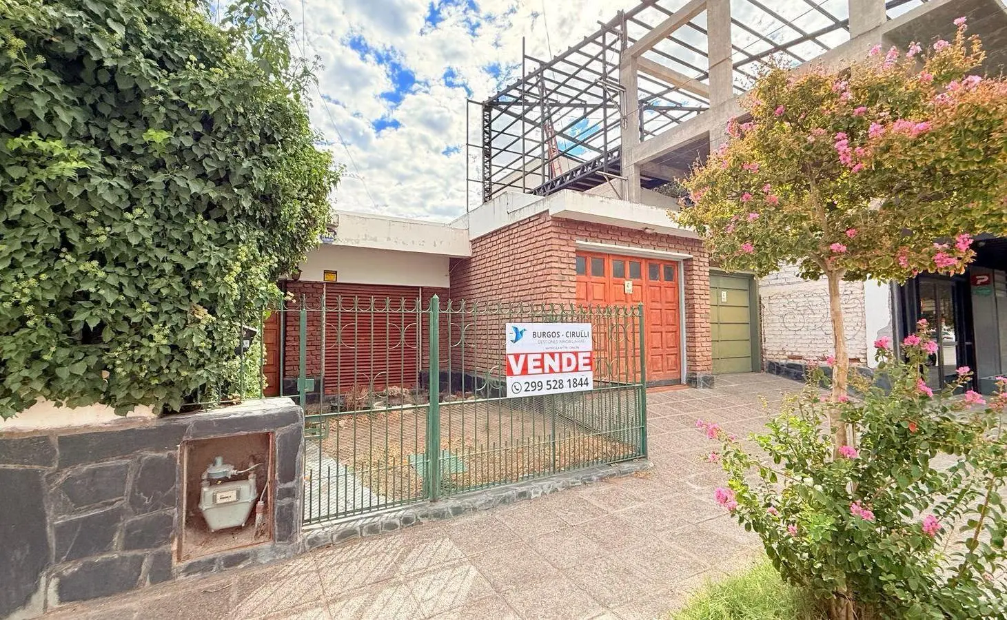 Venta Casa 3 dormitorios en B° Los Alamos, Cipolletti 3