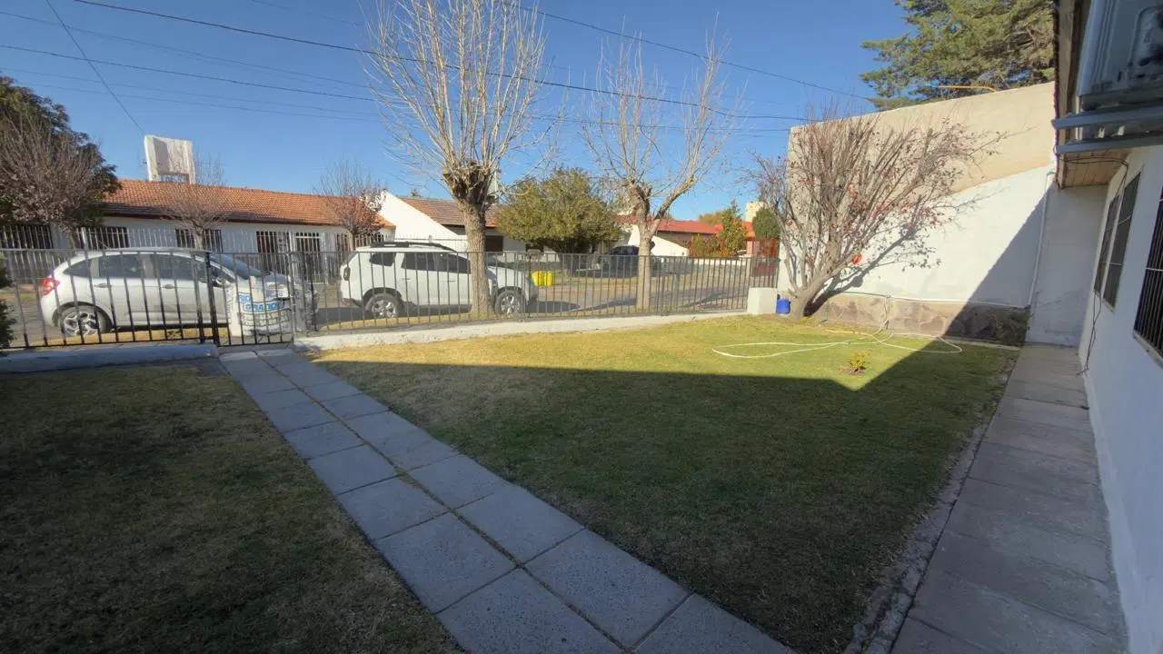 Alquiler Casa 3 dormitorios en B° Carnaghi, Neuquén 4