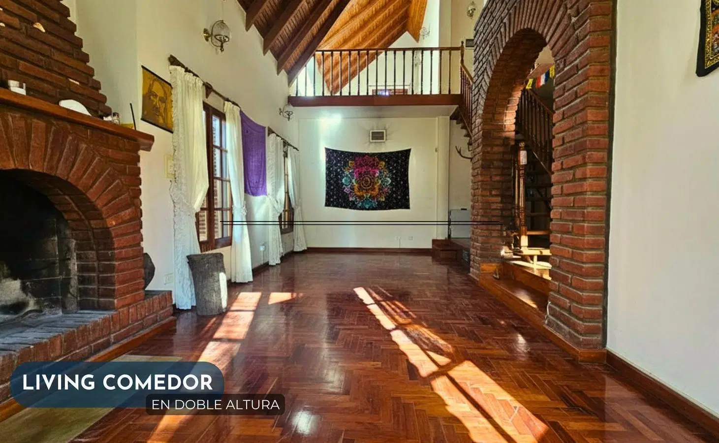 Venta Casa 5 dormitorios con Pileta en B° Jardines del Rey - Neuquén 4
